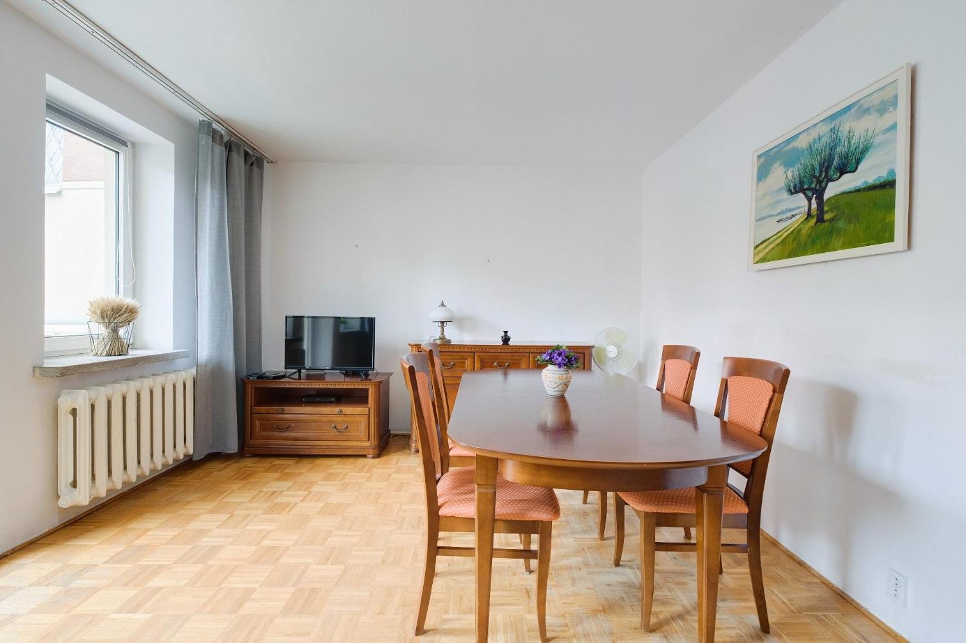 Spacious Apartment In Green Location وارسو المظهر الخارجي الصورة